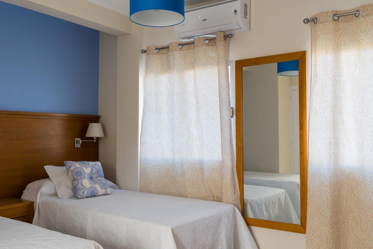 Hostal Imperial Mérida Kültér fotó