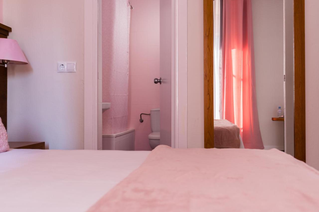 Hostal Imperial Mérida Kültér fotó